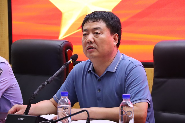 1758615143712122.jpg 校长助理杨永宏总结讲话.jpg