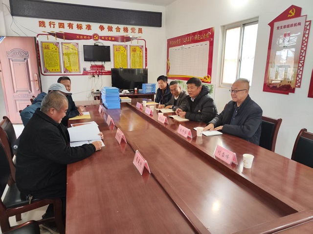 1763101796725083.jpg 党委书记顾学福一行看望驻村工作队成员 - 副本.jpg