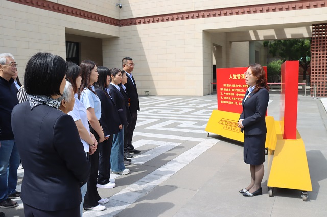 第五党支部书记马锐讲话.jpg
